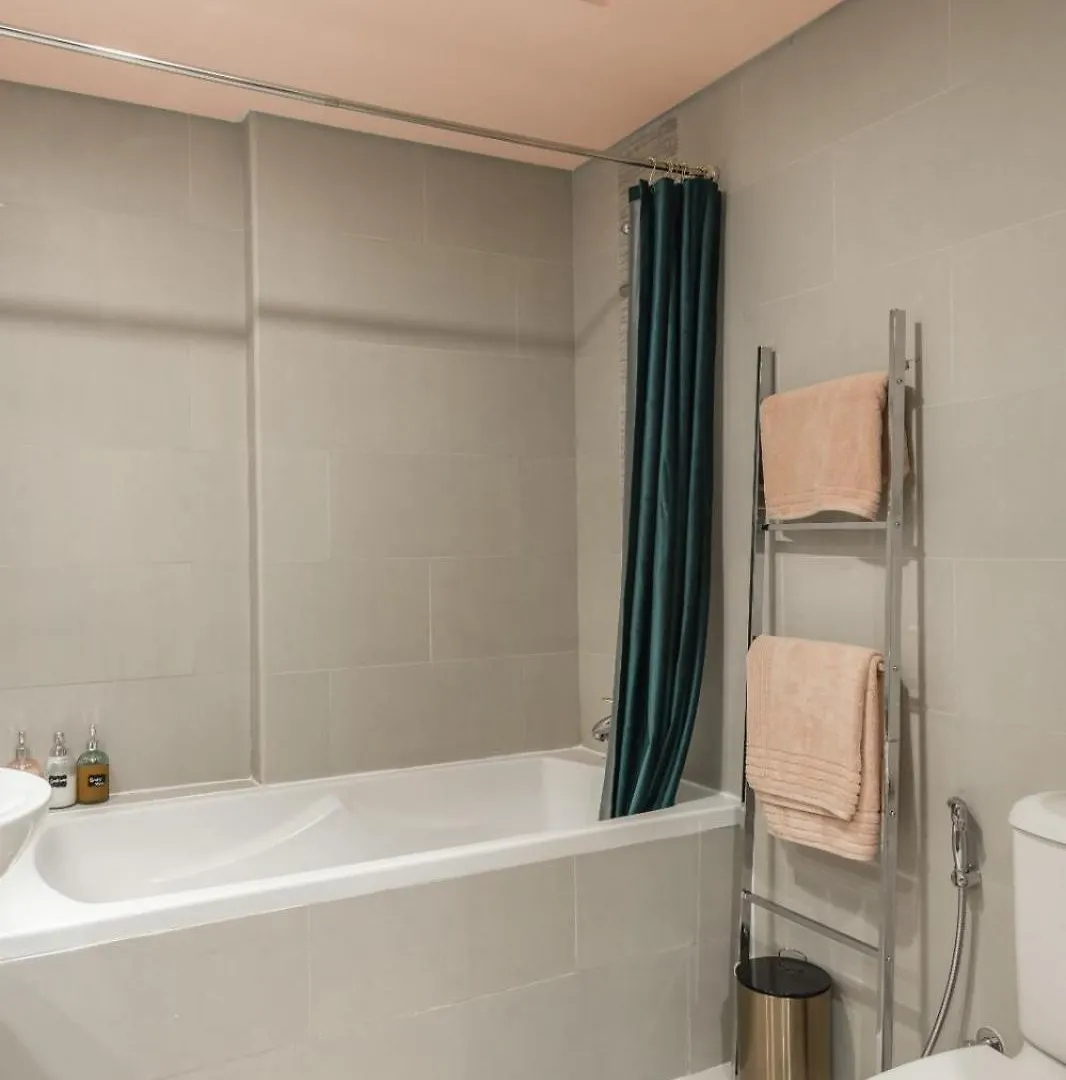 Emerald Studio In Saadiyat Island Abu Dhabi